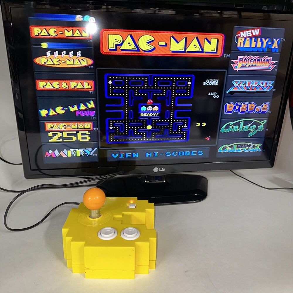Bandai Namco 2012 Pac-Man 12-in-1 Plug N Play TV Game - Tested and Working